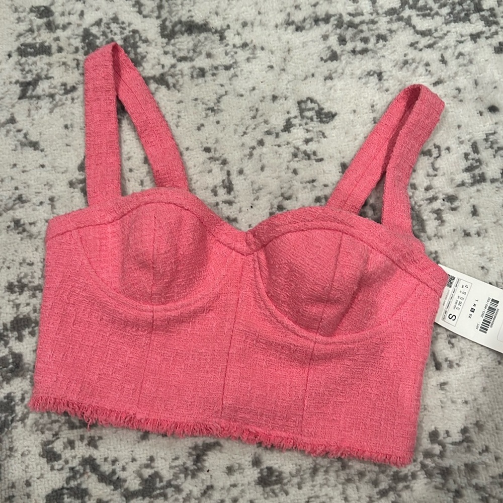 Adorable Zara pink crop!